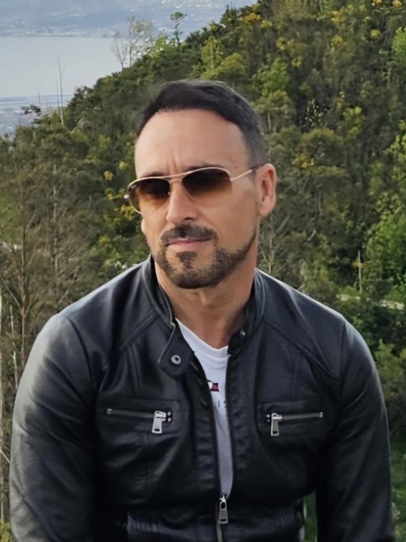 Jes&uacute;s Lamp&oacute;n